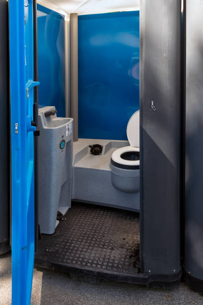 Portable bathroom rental